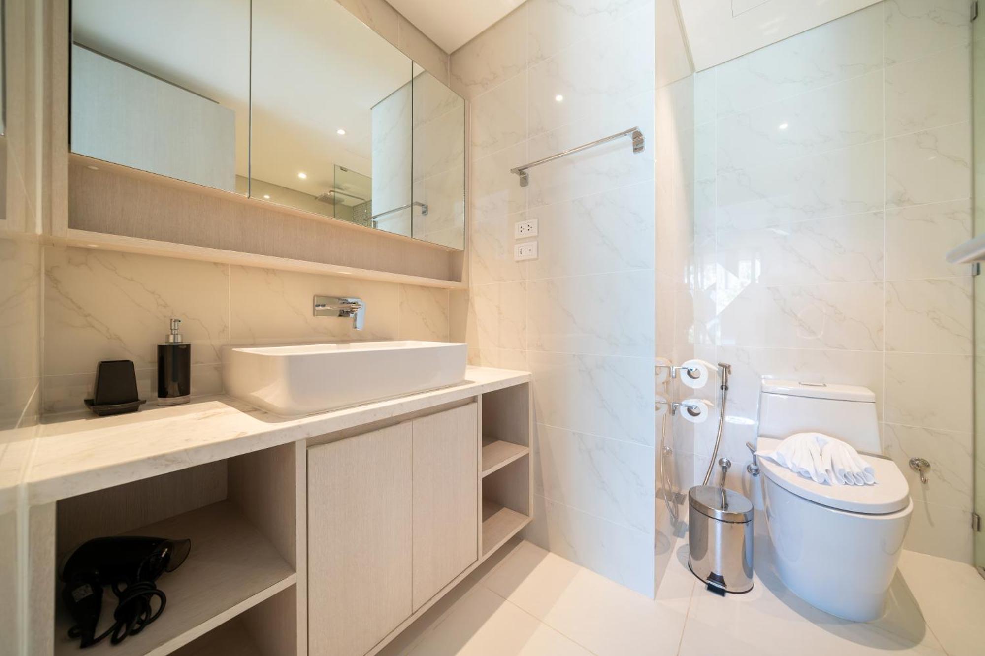Laguna Cassia 2 Bedroom Apartment *